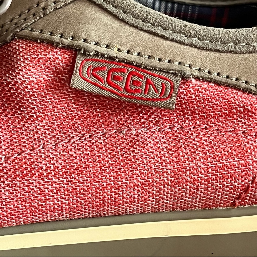 Keen Coronado Red Canvas Taupe Leather Low Top Sneakers Womens 8.5 1004619 - Picture 6 of 9